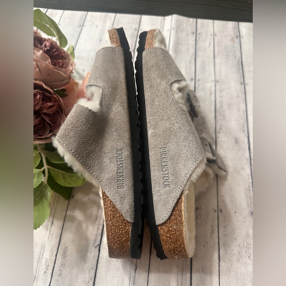 New Birkenstock Arizona Shearling
Suede Leather - Picture 7 of 12